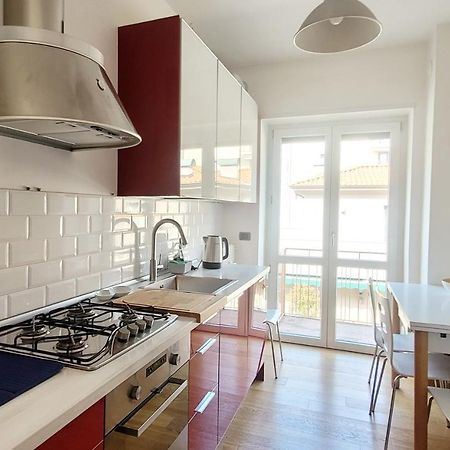 Comfortable Apartment In The Heart Of Леко Екстериор снимка